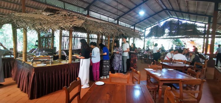 iswara ayurvedic villiage spice garden