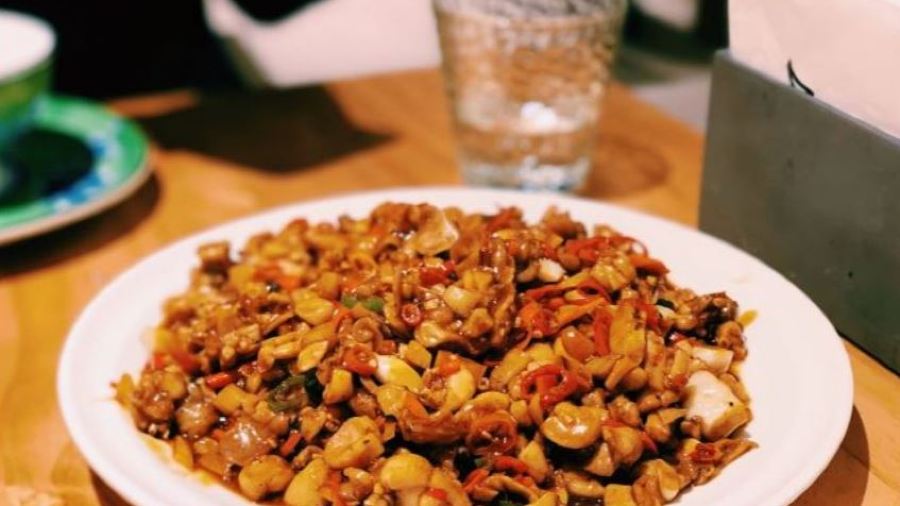 清晨落夜小酒馆