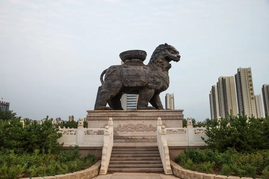 Cangzhou Lion City Park