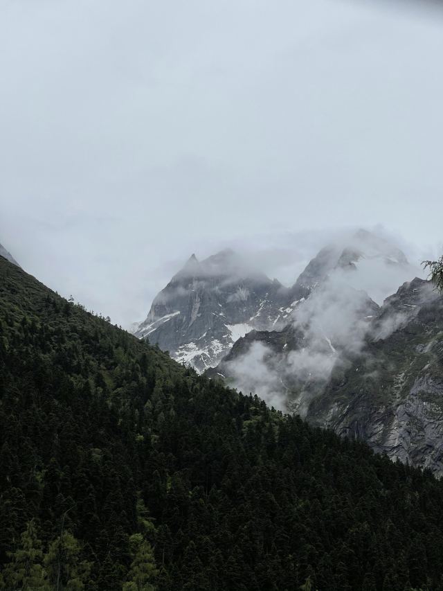 Bipeng Valley