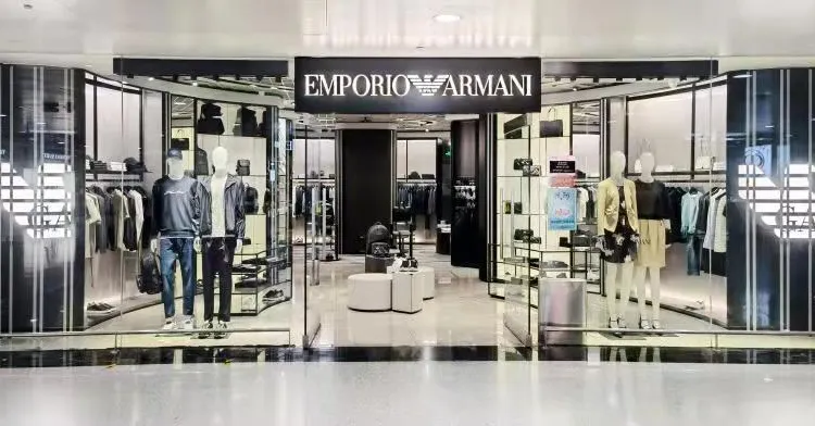 Shopping itineraries in EMPORIO ARMANI in September updated in 2024 Trip
