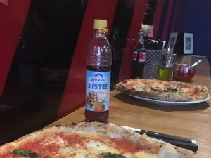 Frank Pepe Pizzeria Napoletana