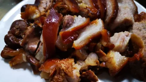 沿江饺子馆 in Харбин