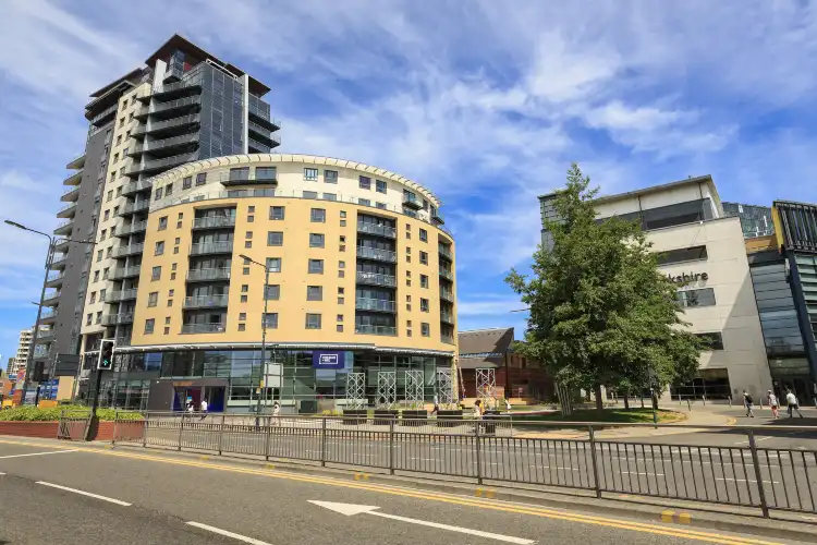 Hotels near Meanwood Park Cafe