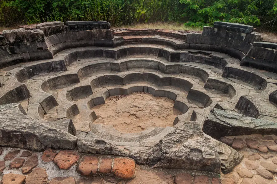 Polonnaruwa Nelum pokuna (Lotus Pond)