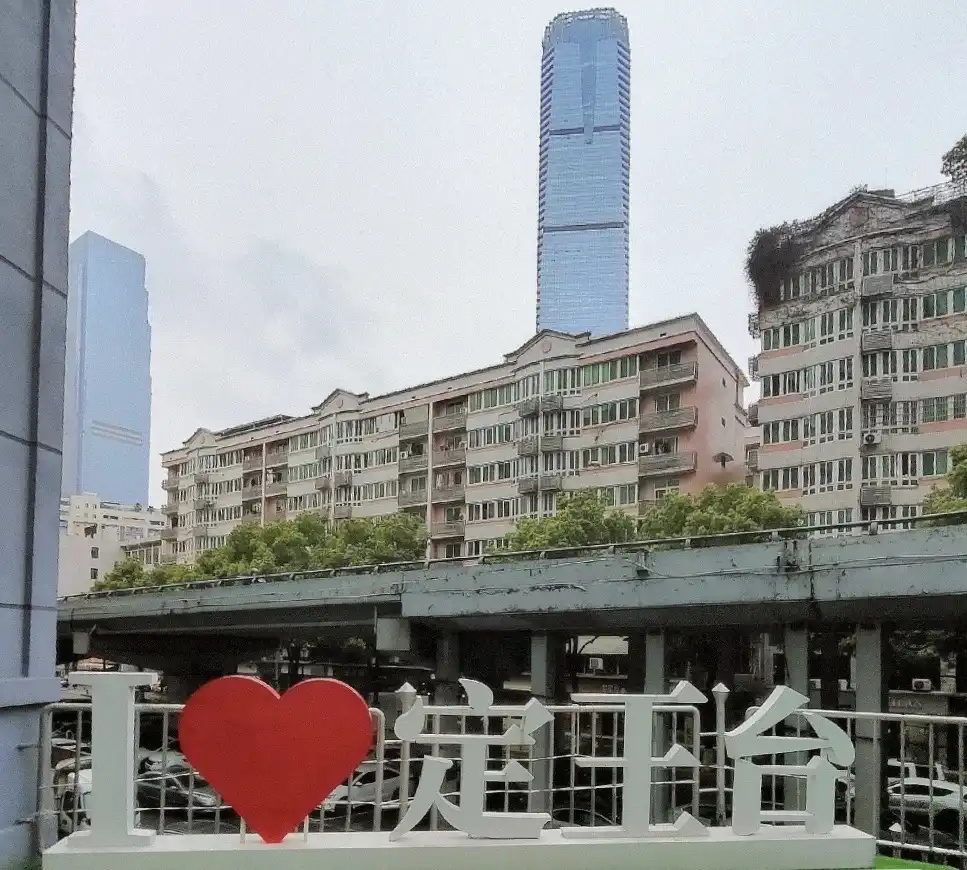 Hotels near Dingwang Platform