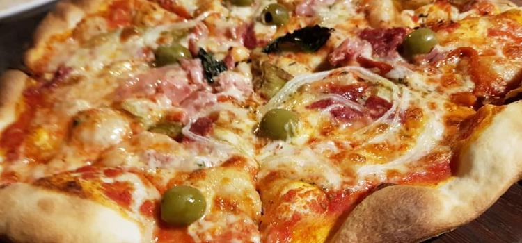 Secret Pizza