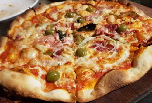 Secret Pizza