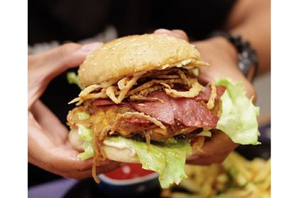 KONA Restaurant and Bar