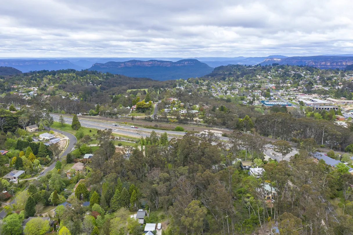 3_Leura
