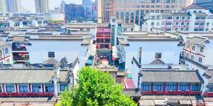 Chenghuang Street