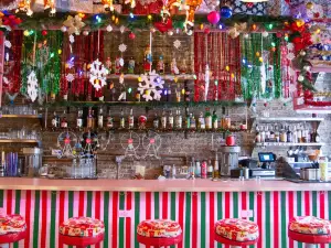 Happy Days Liquors / Butch's Bar