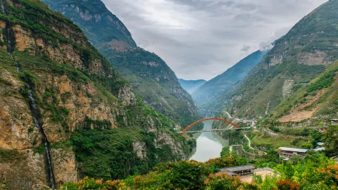 Dadu River Jinkou Grand Canyon Scenic Area attraction in Leshan