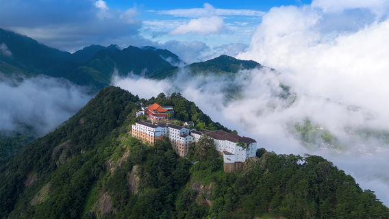 Baisui Palace