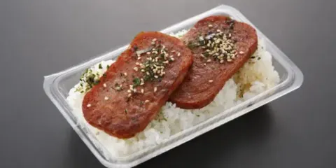 Musubi Cafe IYASUME