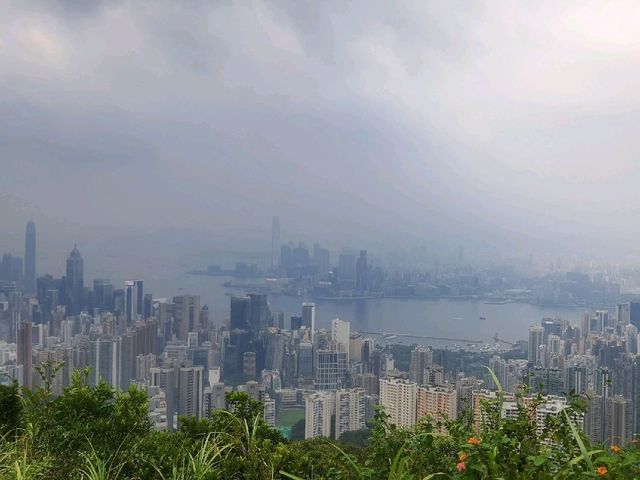 港島全景─渣甸山‧畢拿山