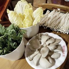 老伍家旋转小火锅店(贵州总店) User Photo