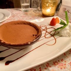 Le Petite Fontaine User Photo