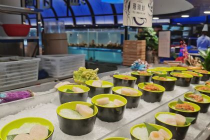 半岛海鲜自助餐厅