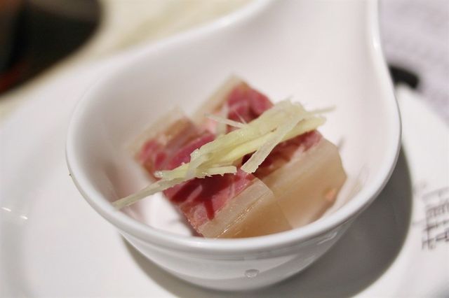 上海菜小館 手工餛飩有素有鮮肉餡選擇，加配養生湯#夏日搵食推介