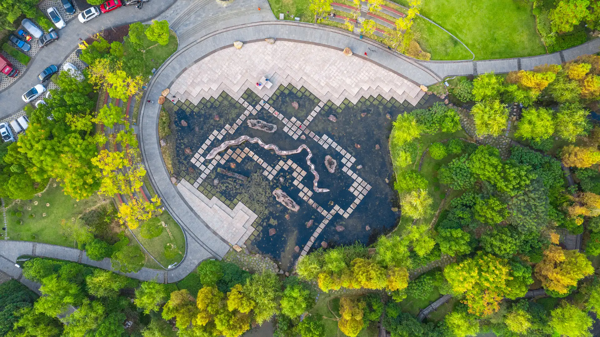 Hotels near Binshui Park
