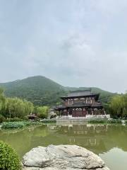 Changsheng Hall