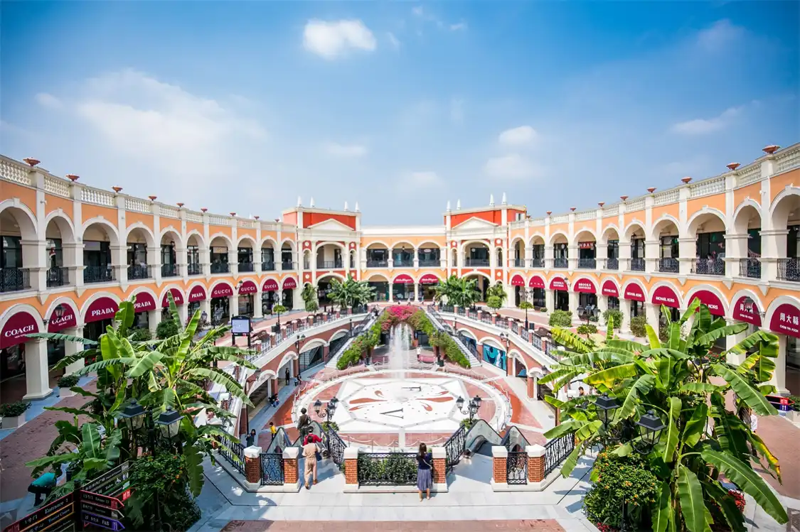 Hotels near Florentia Village