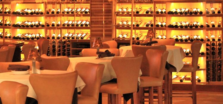 Eddie Merlot's