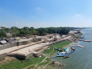 Namo Ghat / Khidkiya Ghat