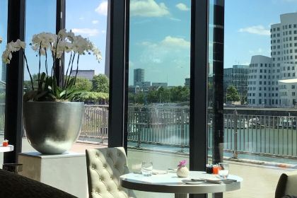 DOX Restaurant & Bar