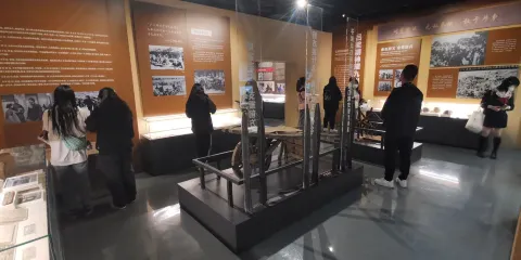 山西呂梁山革命博物館