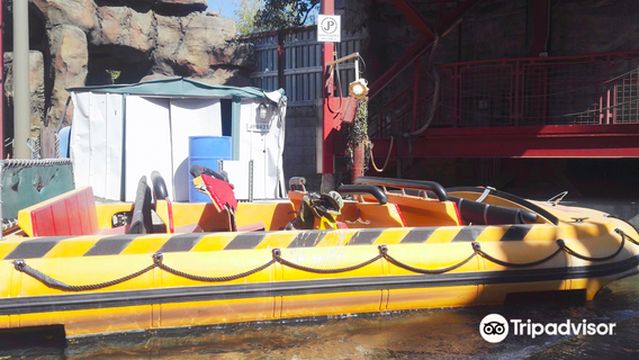 Jurassic World - The Ride