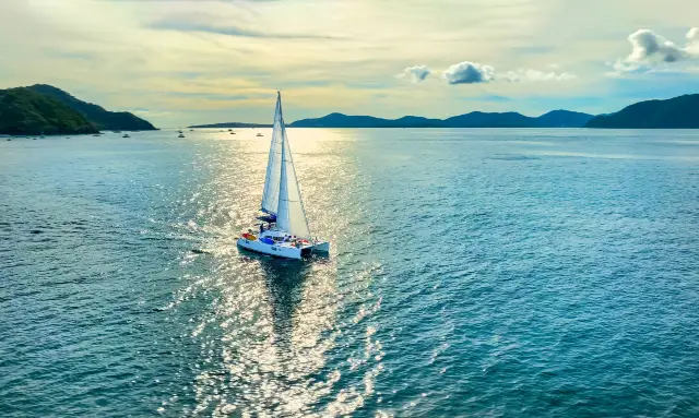 Phuket Sailing