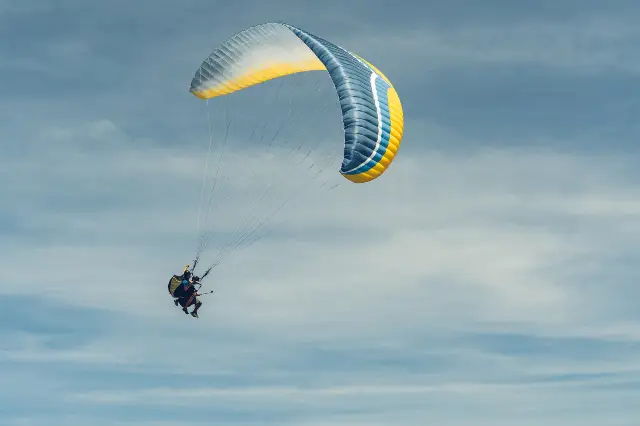Paragliding in Phuket