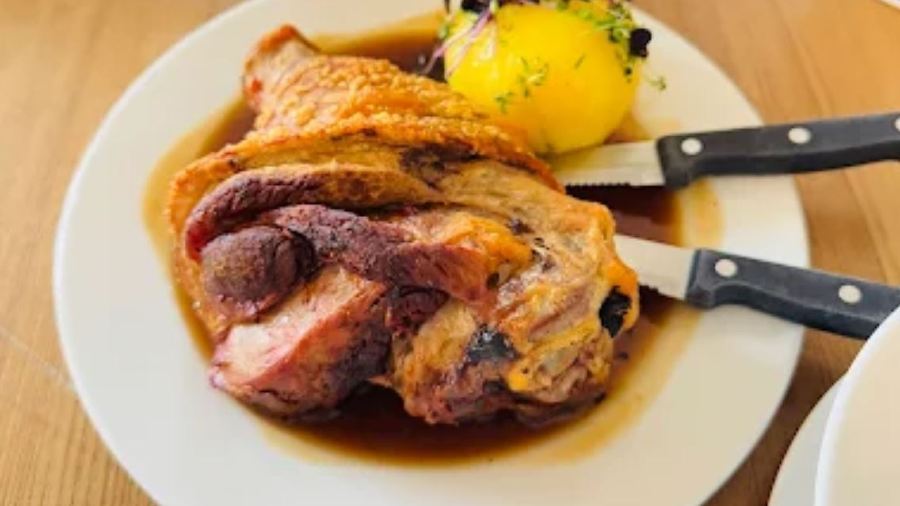 WEISSES BRÄUHAUS IM TAL