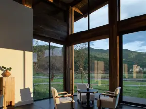 泸沽湖岚岳酒店·苏里玛餐厅