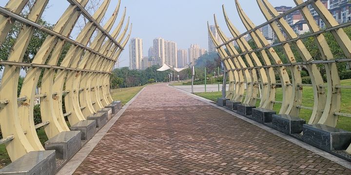 Longnv Lake Tourist Resort
