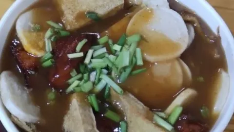周铁梅姨臭豆腐(紫薇苑店) in Yixing