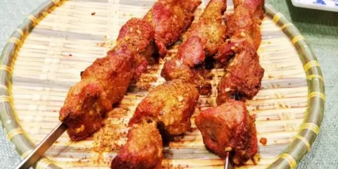 阿瓦人家饢坑肉