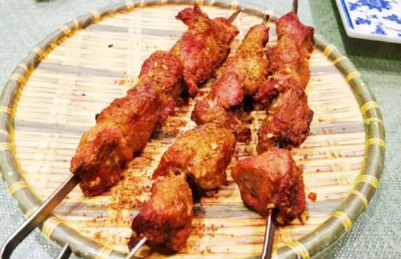 阿瓦人家饢坑肉