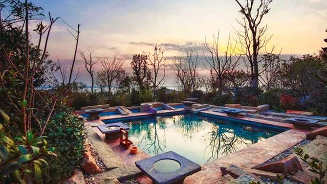 Zhen Spa Hot Spring of East Tai Lake Grand Hotel