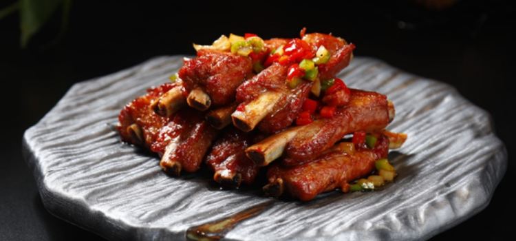 YA LU JIANG DI GUO YU CUN