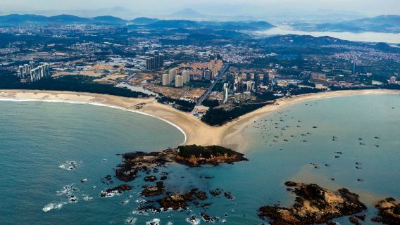 Jinluan Bay Beach
