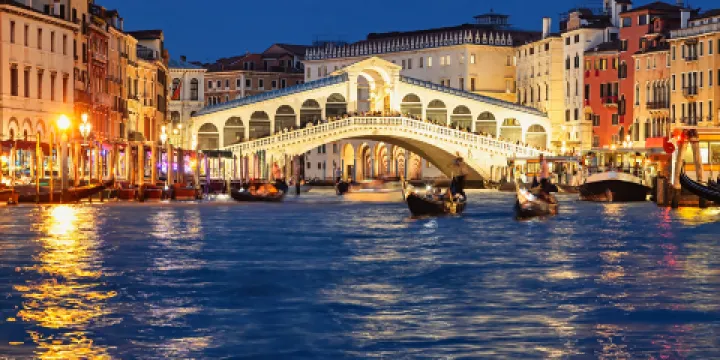 大運河乘船夜遊體驗