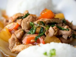 The Red Piano - Pub Street