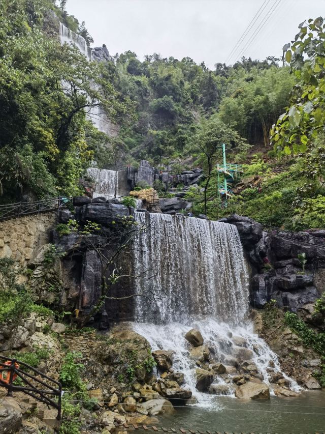 Qingyuan Bijiashan Canyon Drifting