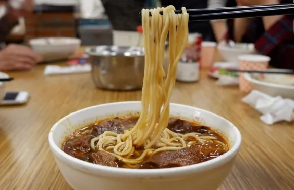 老兄牛肉麵