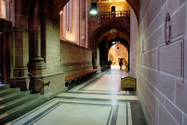 Отели рядом со станцией Liverpool James Street Station