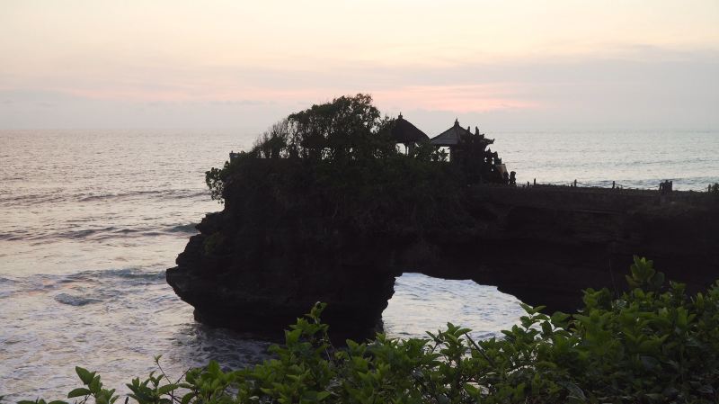 TANAH LOT TEMPLE