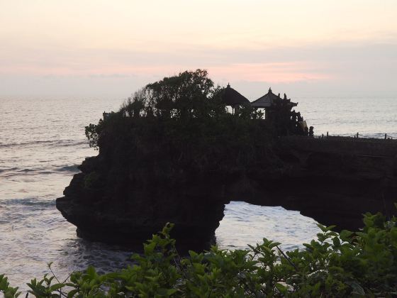 TANAH LOT TEMPLE